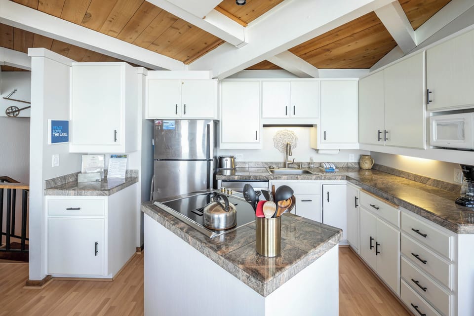 Star Harbor 10 Kitchen - Star Harbor 10 Kitchen