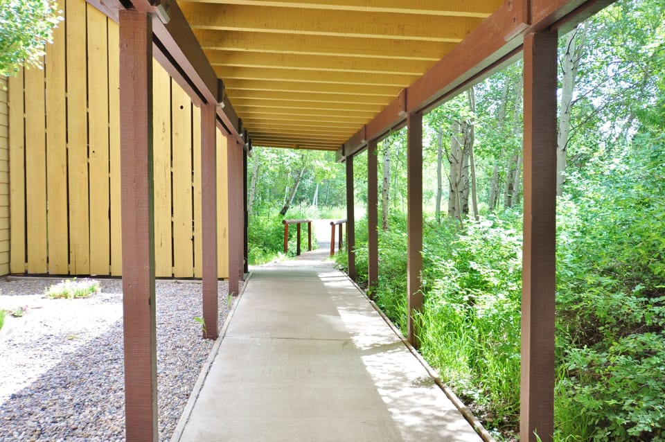 Entry walkway