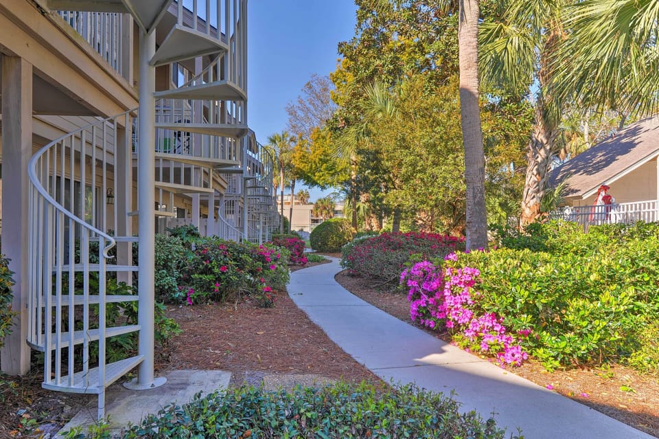 Courtside Villas Exterior