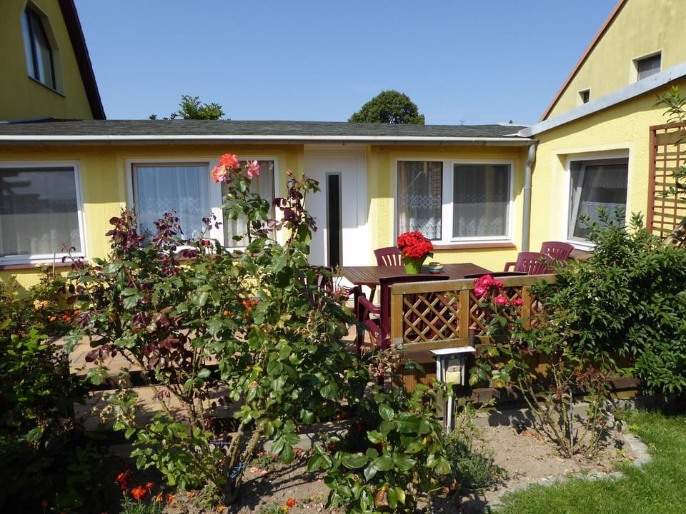 Holiday Home Exterior [summer]