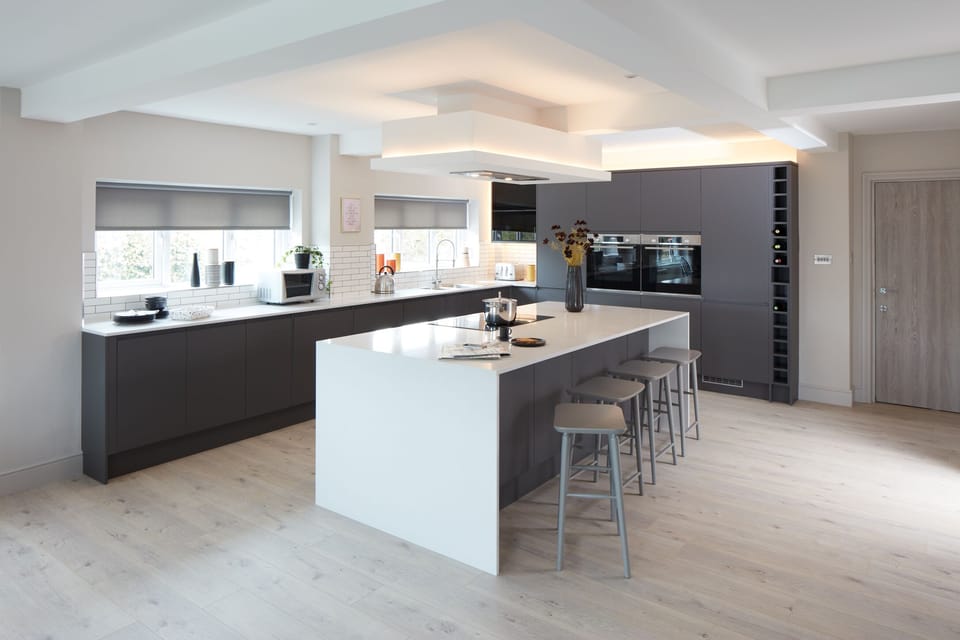 Huge Kitchen / Diner