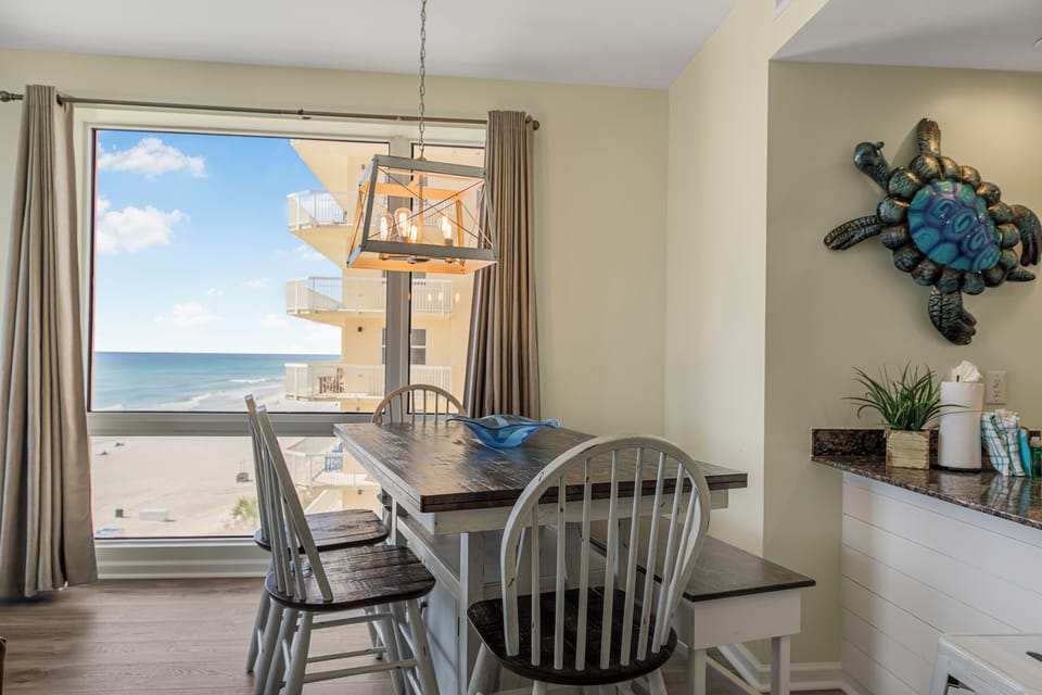 Dining Table with a view!