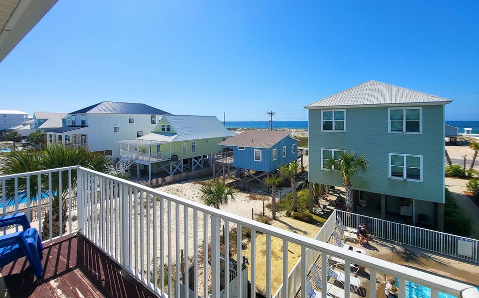 SPLASH PAD FOR KIDS IS LOCATED RIGHT OUT THE DOOR NEXT TO THE POOL