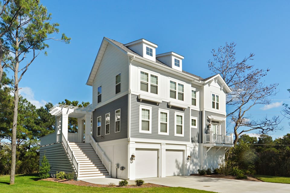 Exterior,Front Yard,