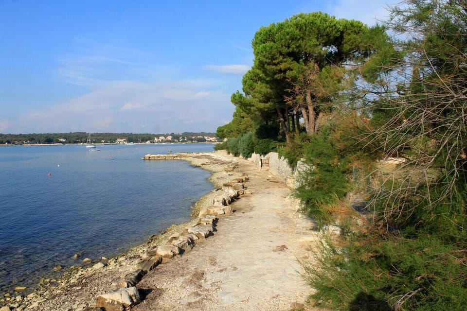 Nearby beaches