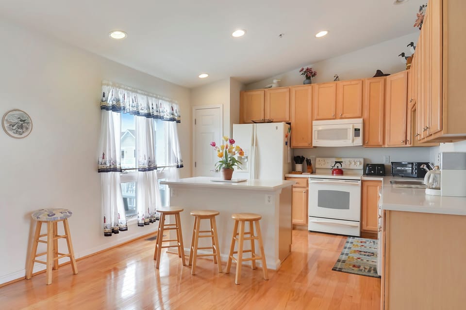 Main Level,Kitchen,