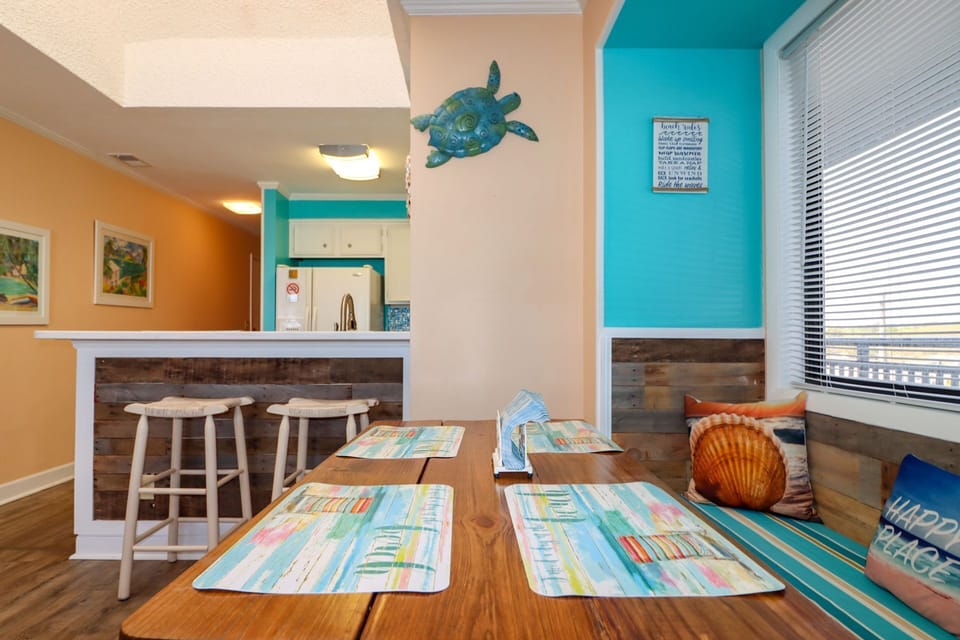 Ocean Cove 304