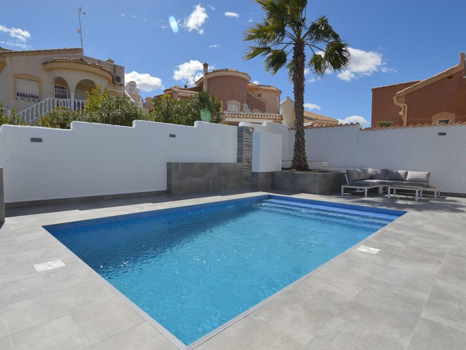 Holiday Home Swimming Pool