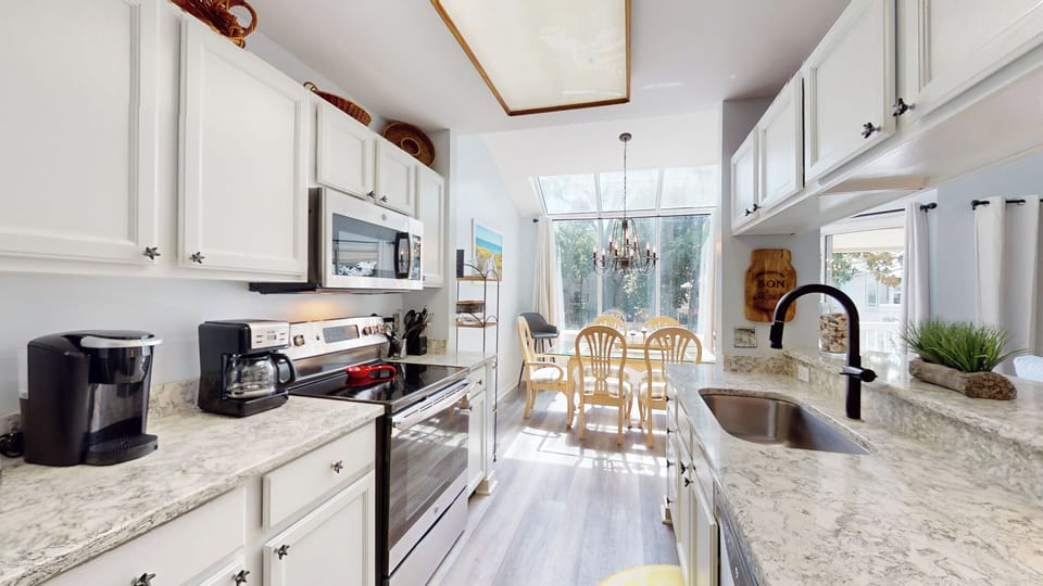 Fully Stocked Kitchen