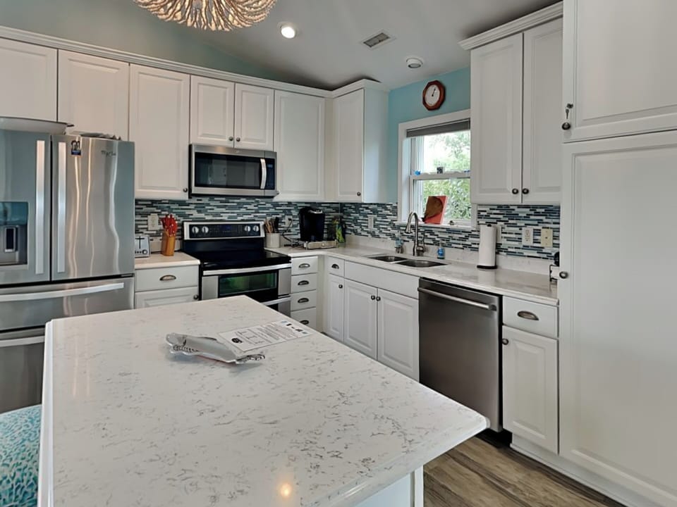 Full Size Kitchen