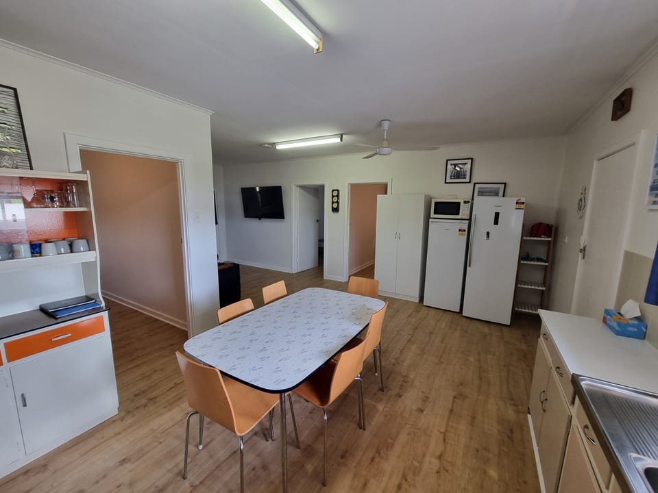 Kitchen dining area