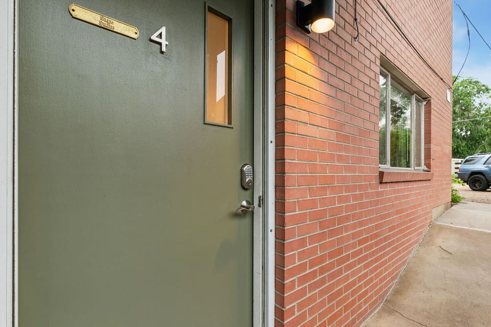 Welcome to the Sage Suite at Peterson Flats