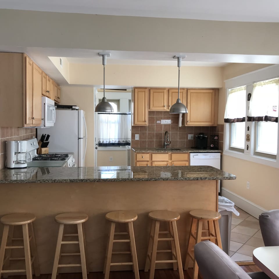 1st floor kitchen with breakfast bar