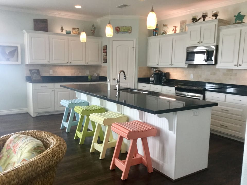 Kitchen has high end appliances including a sonic ice maker!