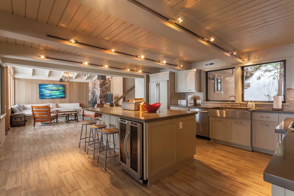 Cedar Hollow Kitchen - Kitchen