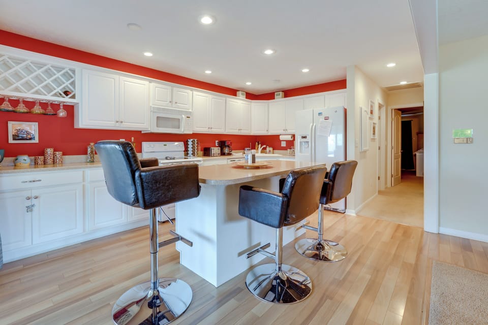 Kitchen | Toaster | Spices | Trash Bags & Paper Towels