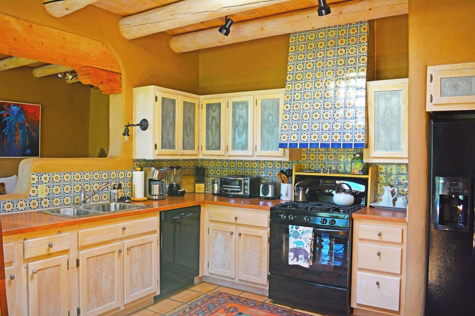 Efficient and well equipped southwest kitchen