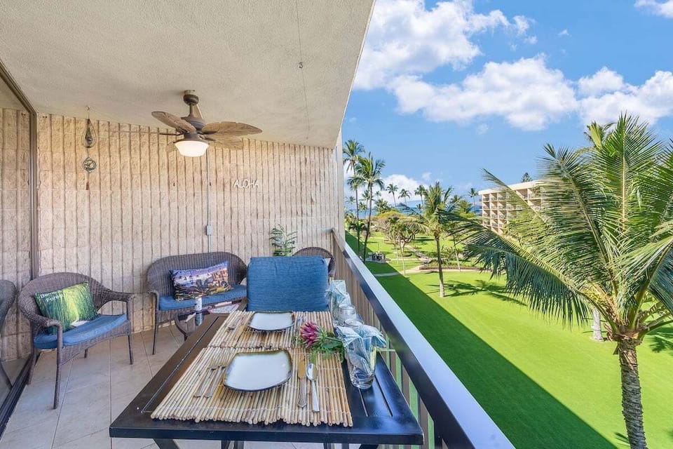 Maui Sunset B402 lanai with ocean view1