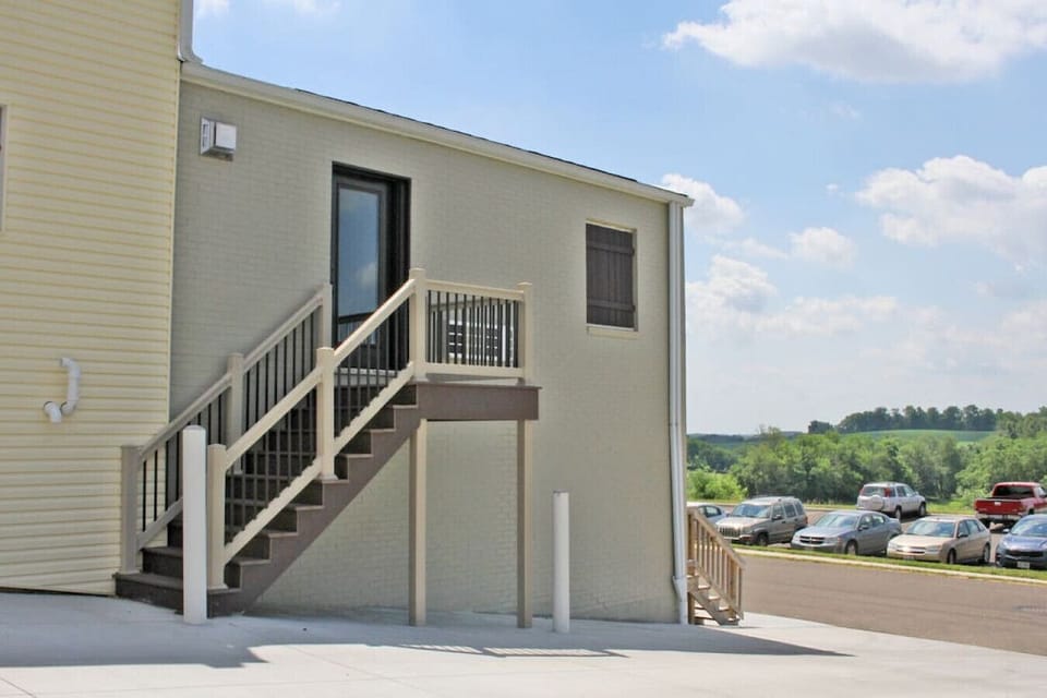 Here you can see the steps that lead to the entrance. (this was before we put our sign by the door.)