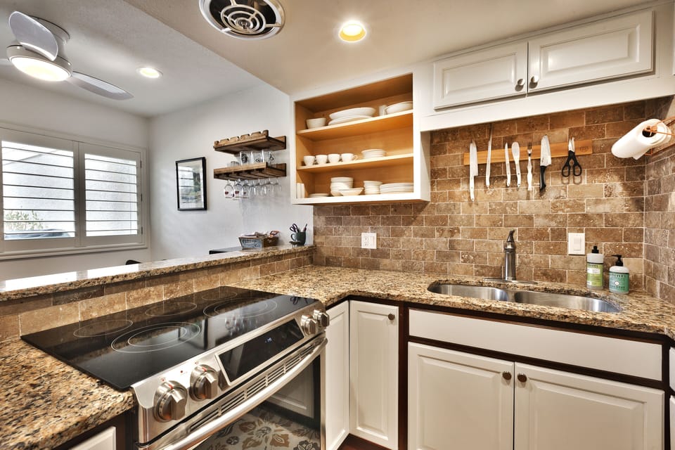 Updated kitchen, service for 8