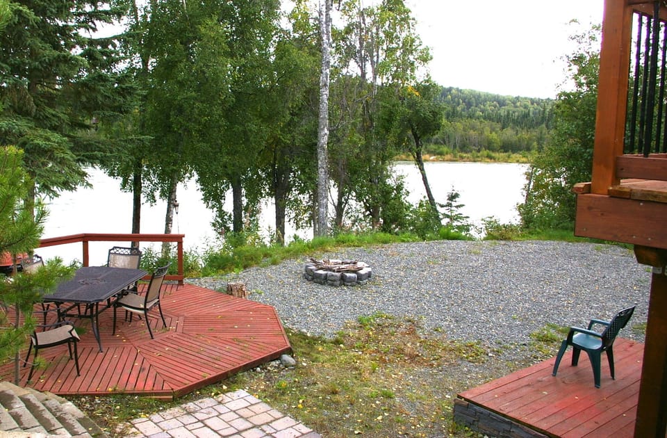 Riverfront Dining and Fire Pit