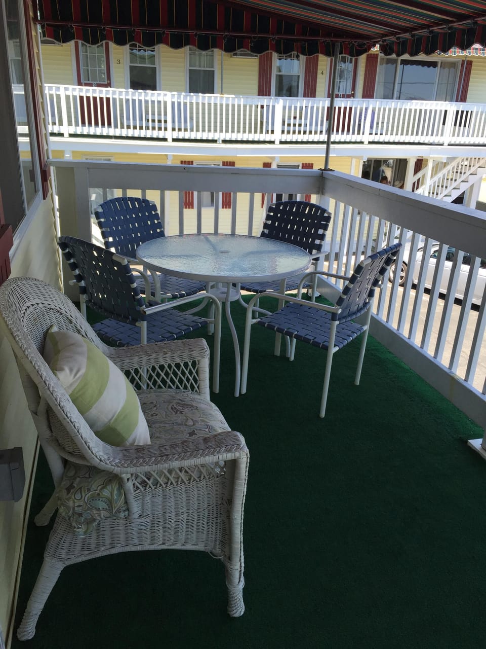 upper private deck
