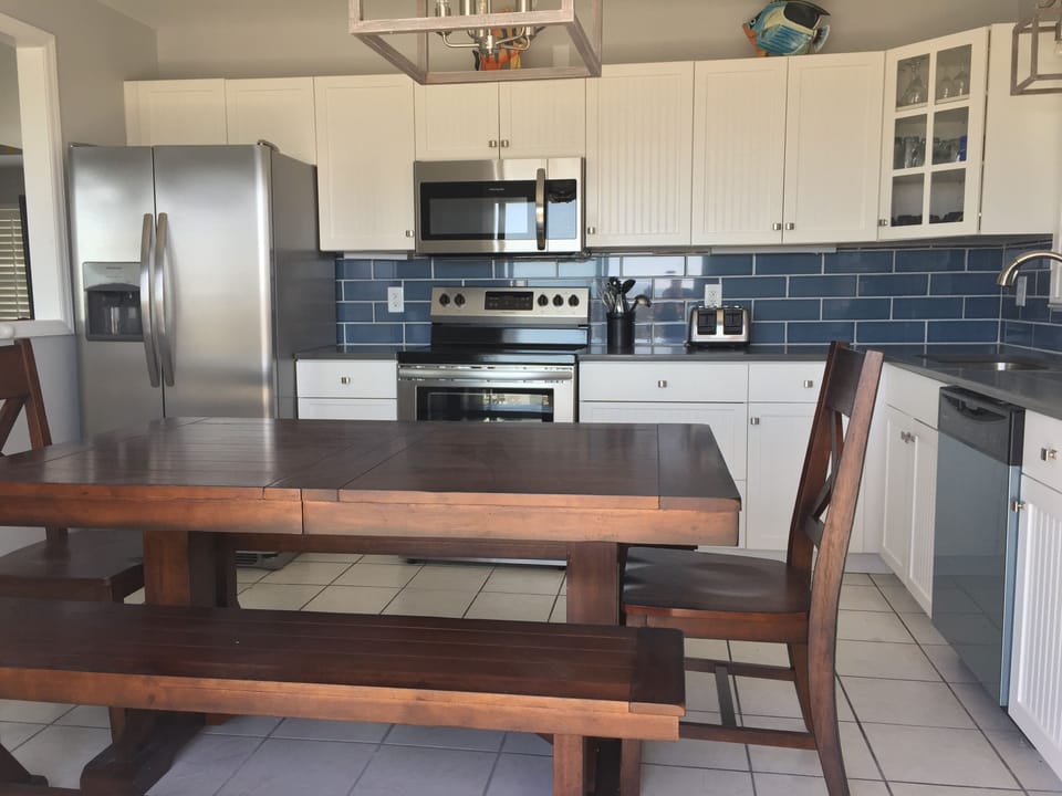 Kitchen table expands for more seating