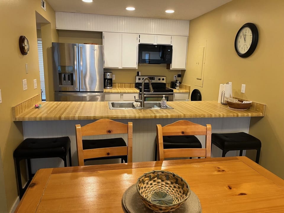 Dining Room Looking Toward Kitchen
