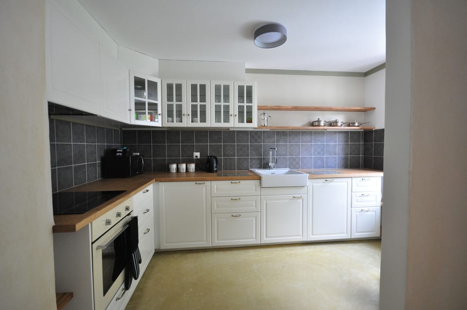 Fully equipped kitchen