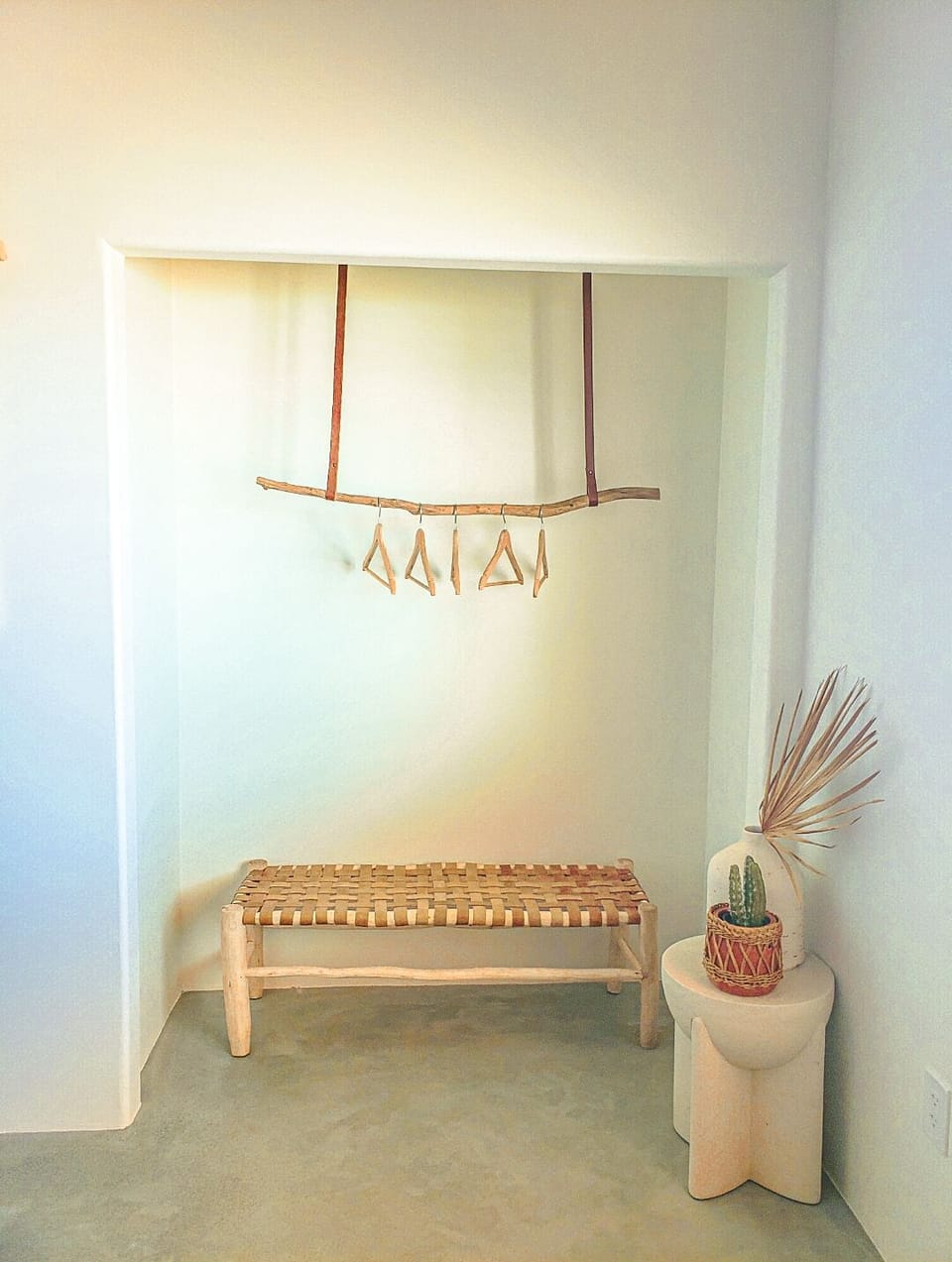 Dome Home - Queen bedroom closet