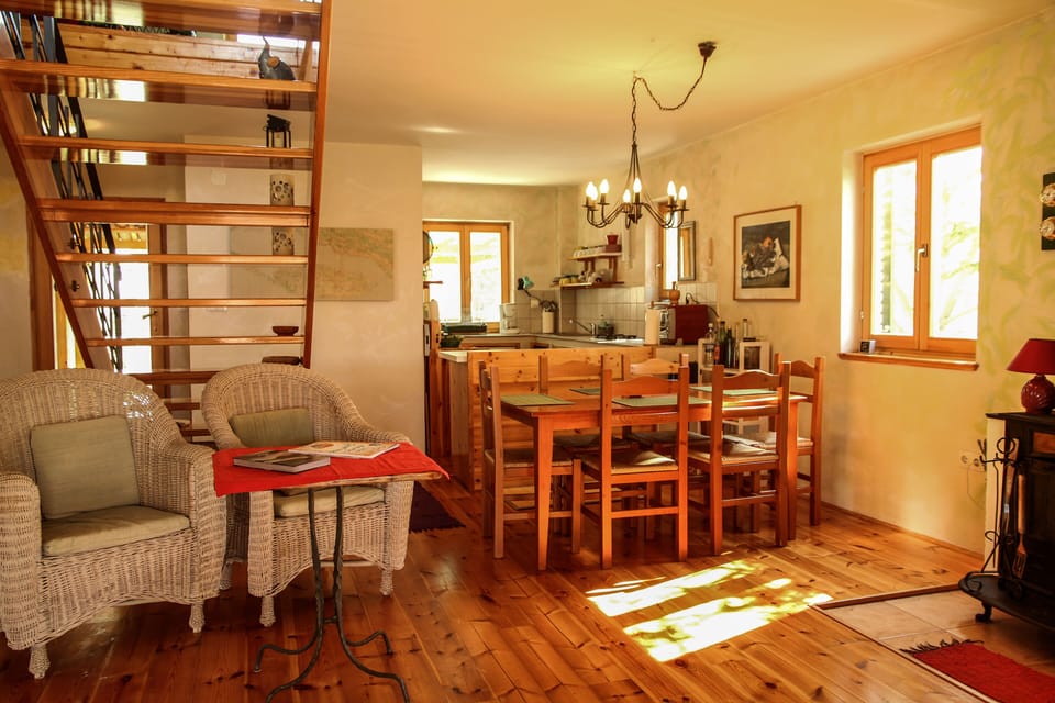 Dining room and kitchen, view from the living room
