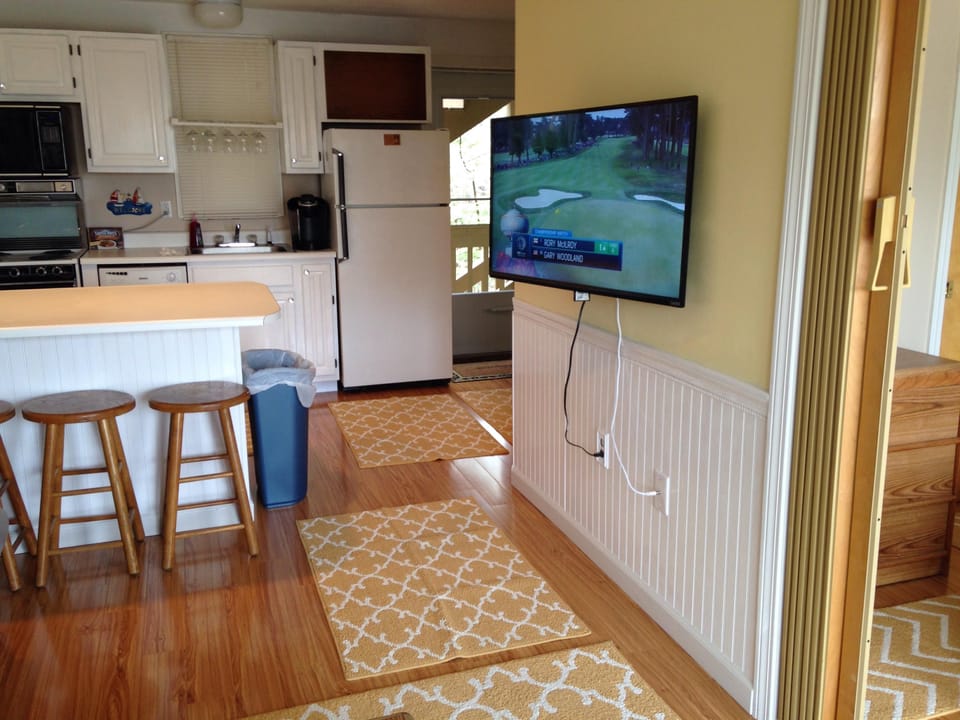 Living room/kitchen area