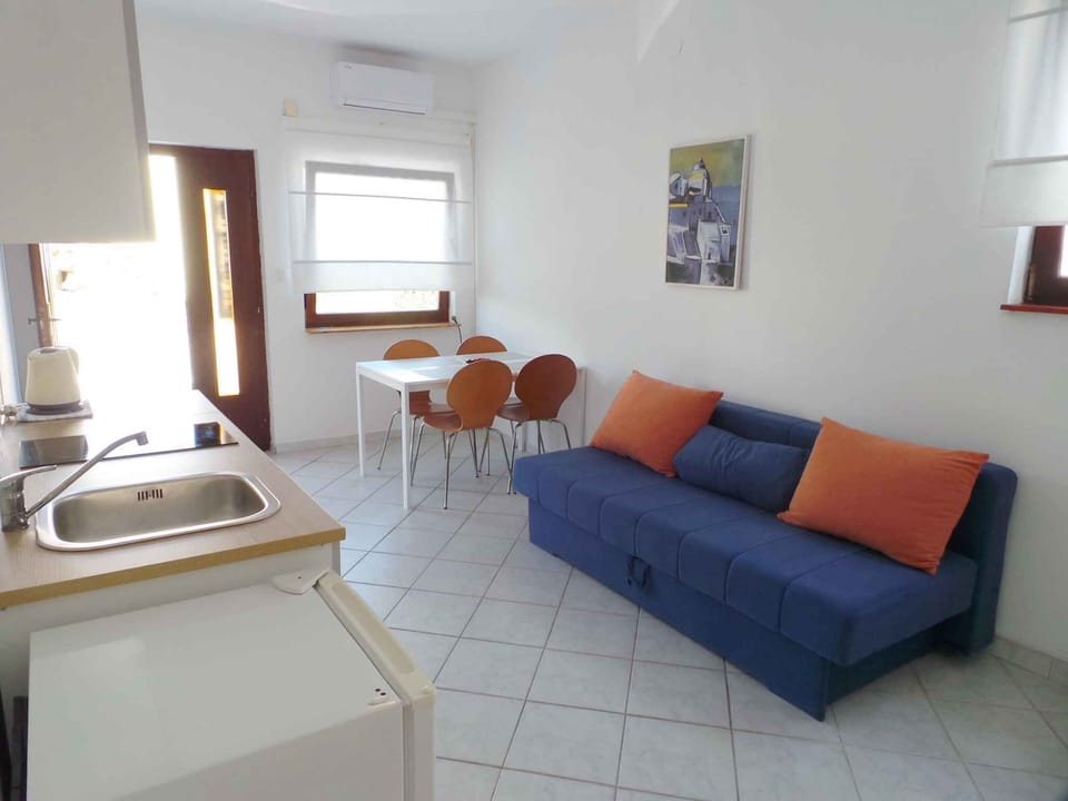 living/bedroom