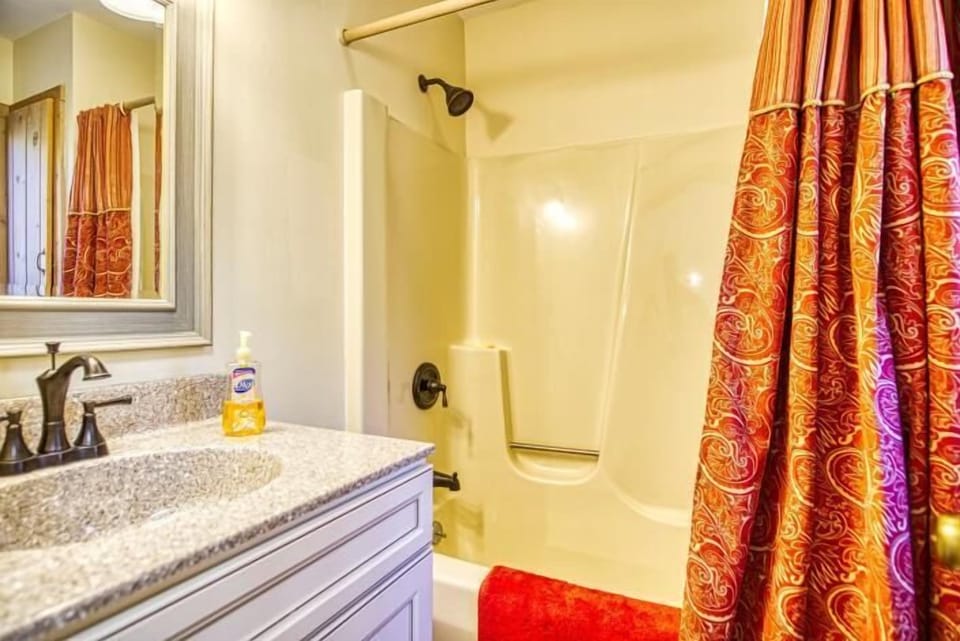 Upstairs Bathroom