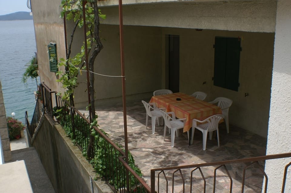 Terrace 1