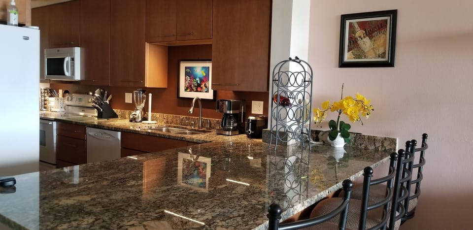 Beautiful Gourmet Kitchen with Oversized Granite top.