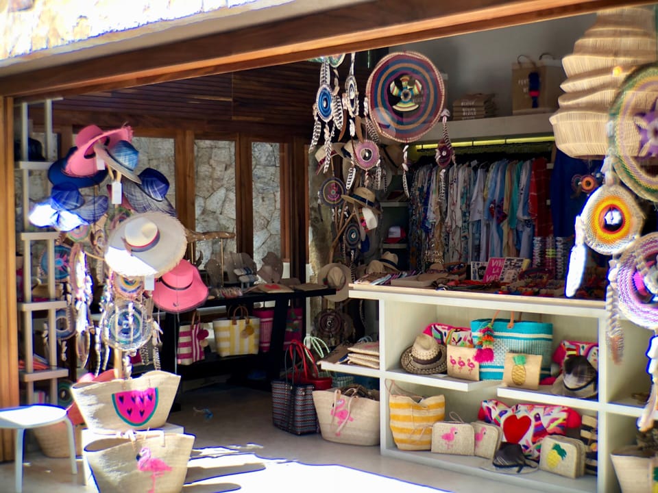 Kupuri Beach Club Boutique