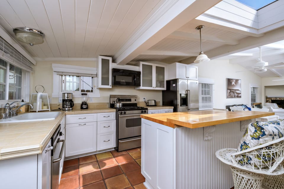 another view of kitchen