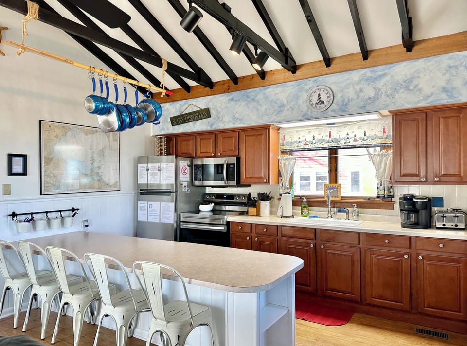 Large, fully stocked kitchen