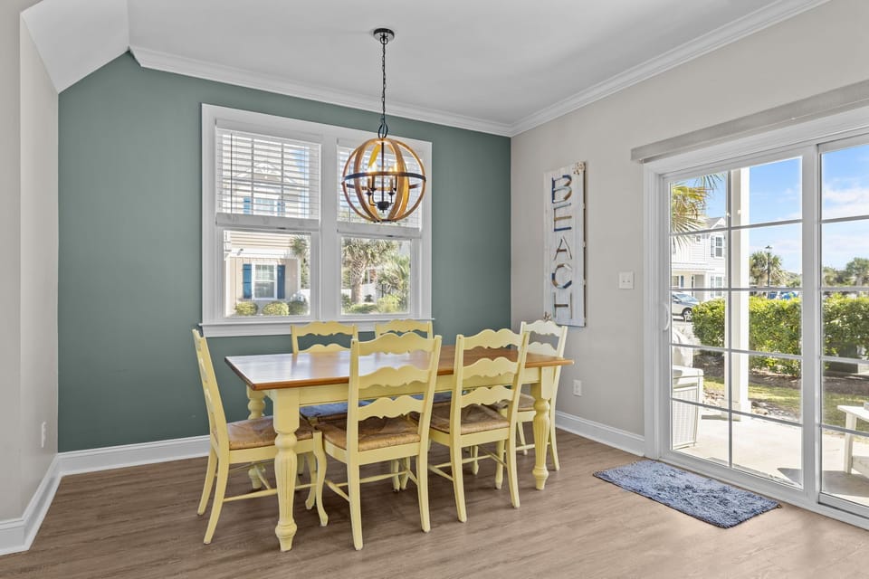 Dining area for six