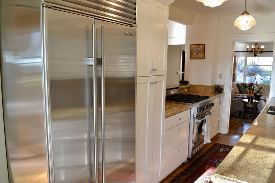 Well-appointed galley kitchen.  Great for cooking. 