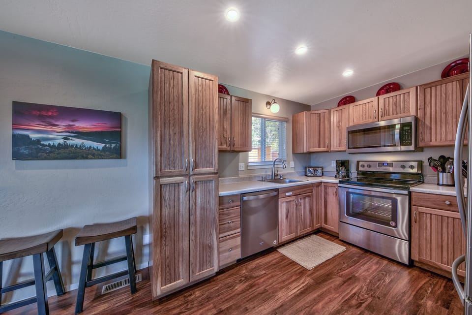 More kitchen views