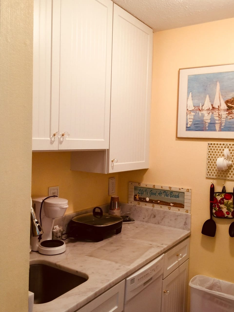 “Soft close” cabinets