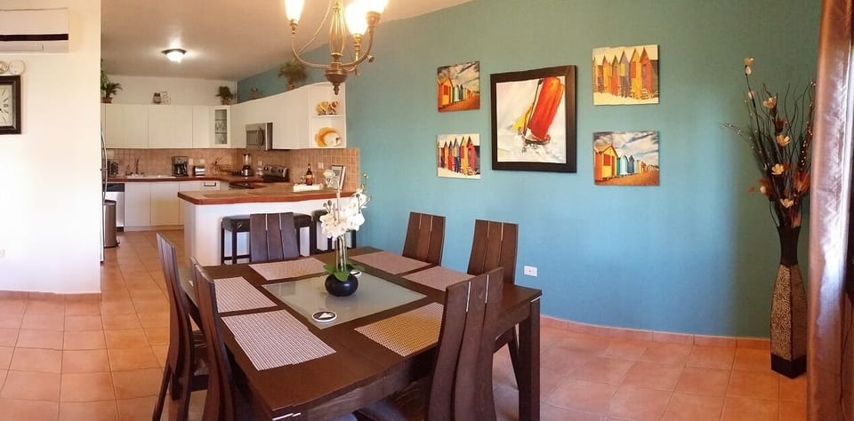 Kitchen & Dining Room