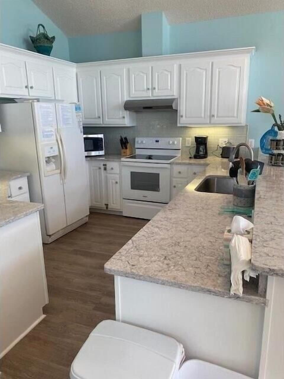 kitchenb