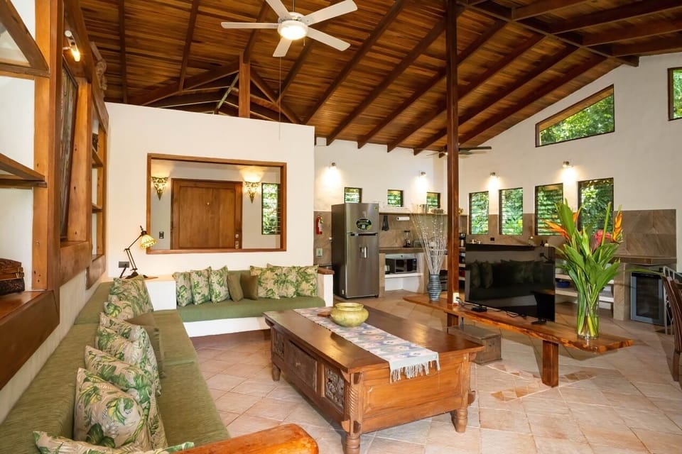 Toucan Villa Family home w/ Private Pool, Garden (2404)