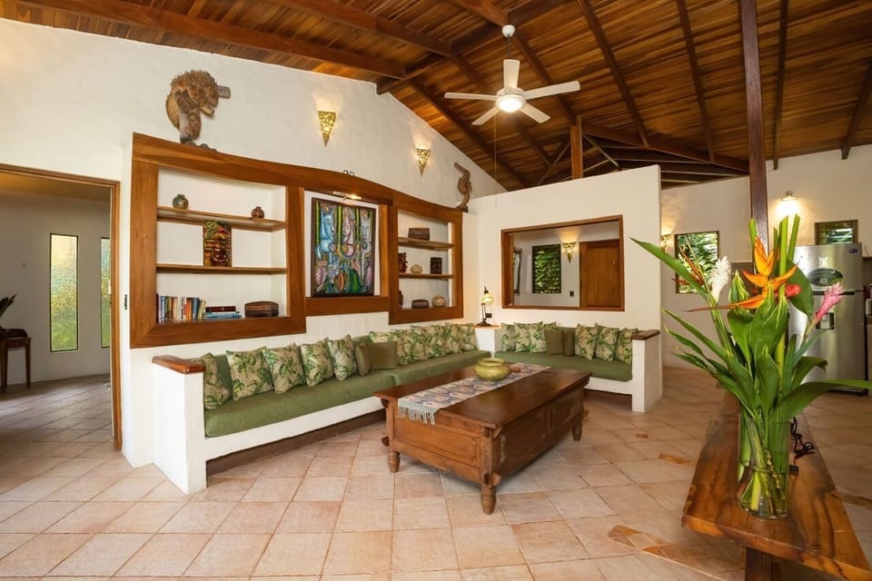 Toucan Villa Family home w/ Private Pool, Garden (2406)
