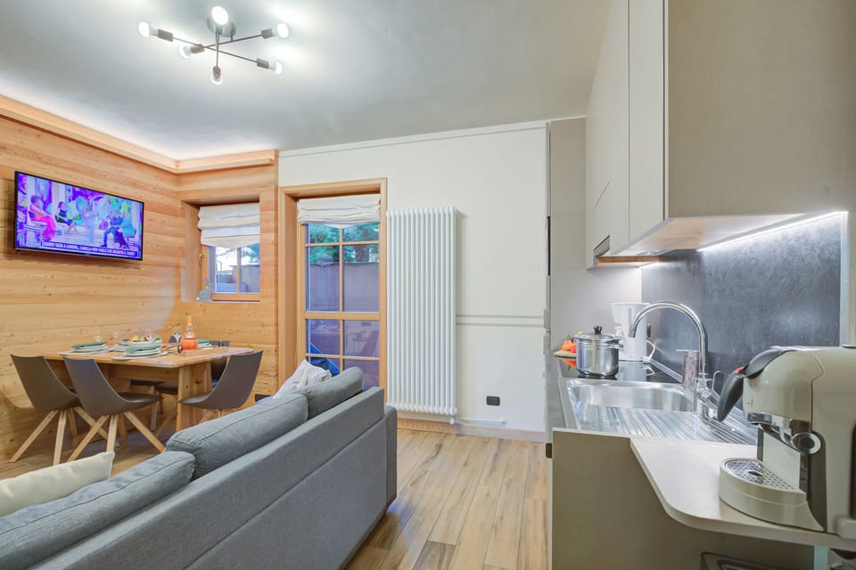 Kitchen and dining area
