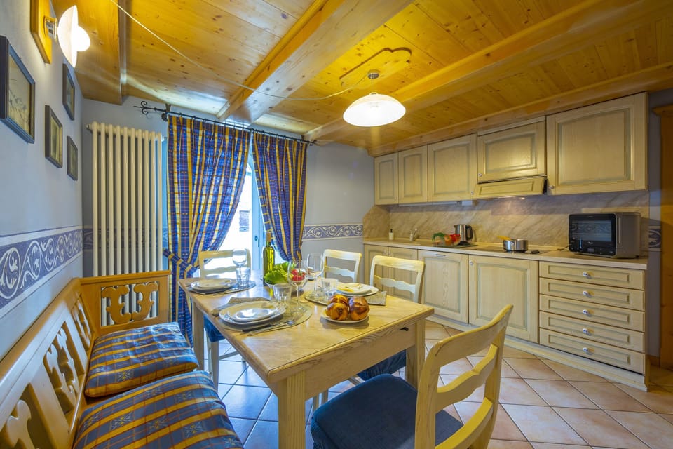 Kitchen and dining area