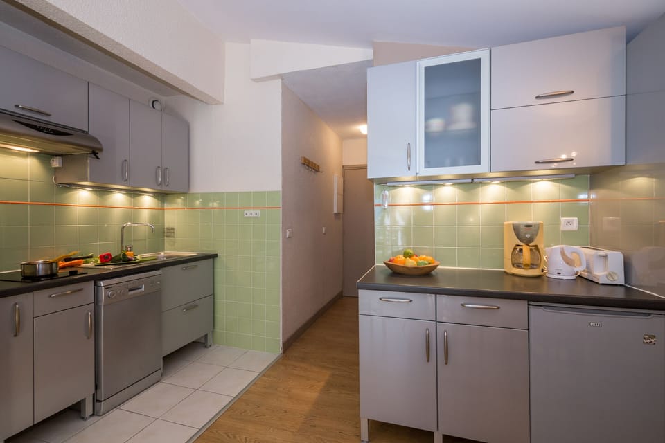 Fully equipped kitchen